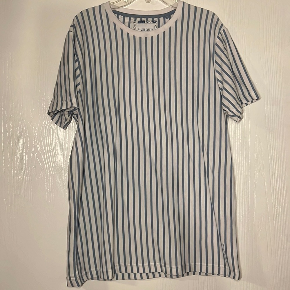 Mens Denim & Flower Striped Shirt NWOT Size Medium